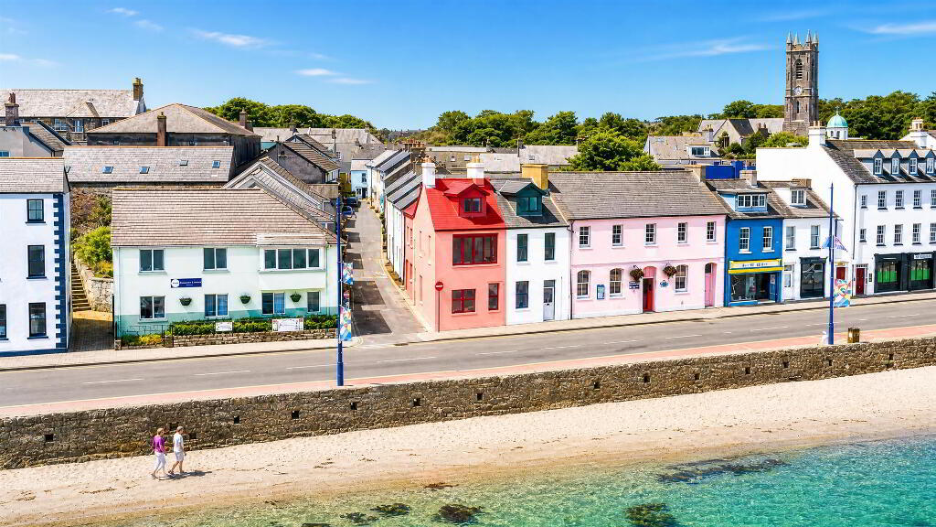 8 Parade, Donaghadee, BT21 0AE