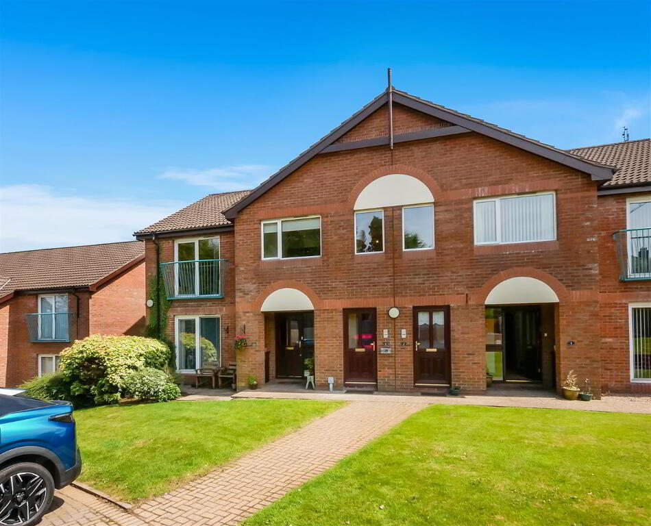 4 Queensfort Court, Saintfield Road, Carryduff, Belfast, BT8 8NF