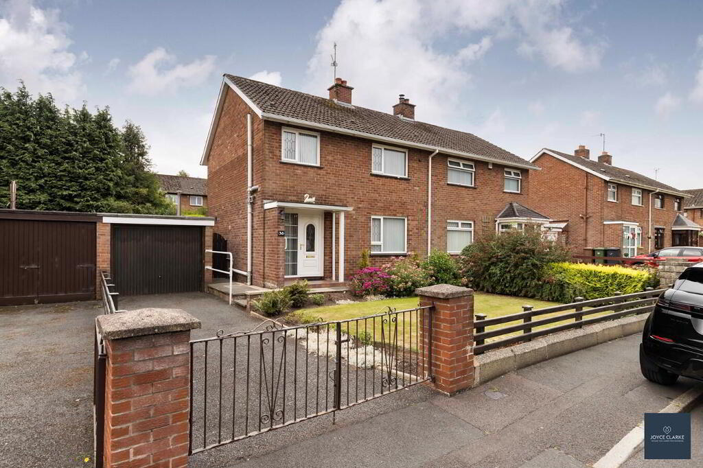 36 Donard Gardens, Lurgan, BT66 8EU