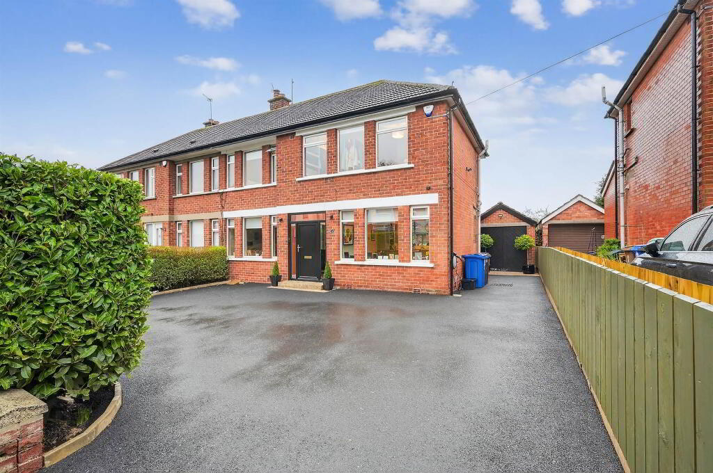 9 Hillside Drive, Stranmillis, Belfast, BT9 5EJ