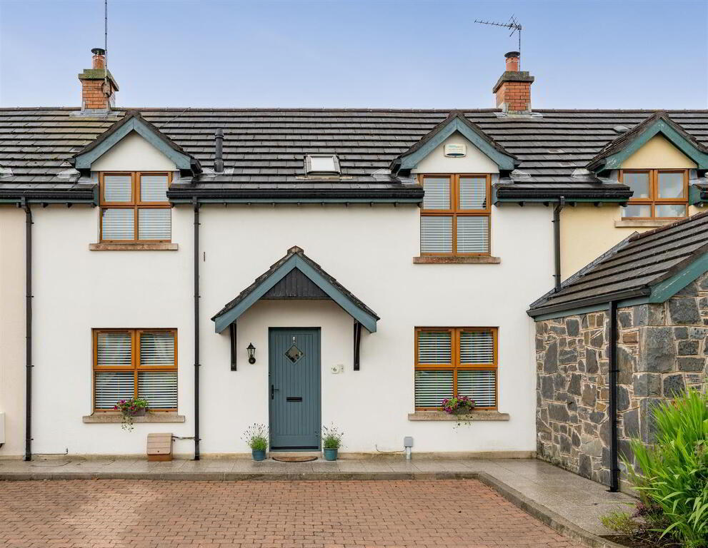 6 Grand Jury Court, Saintfield, BT24 7LD