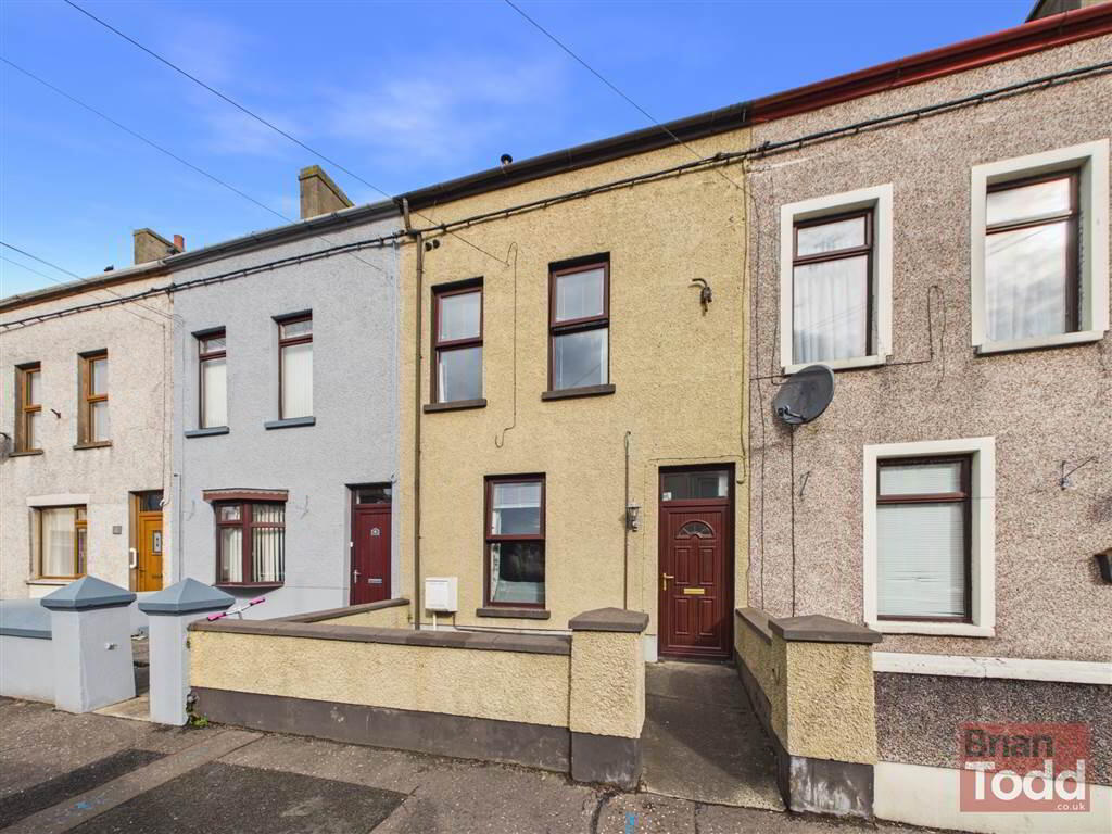 Bay Road, Larne, BT40 1DE