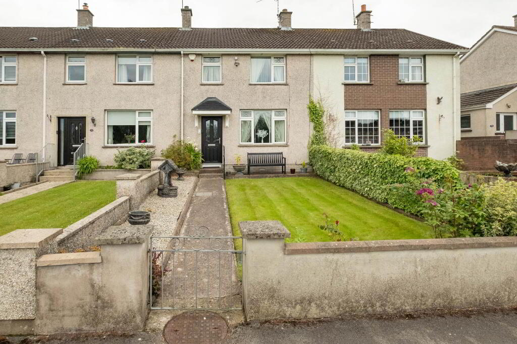 74 Loughview Drive, Enniskillen, BT74 6HB