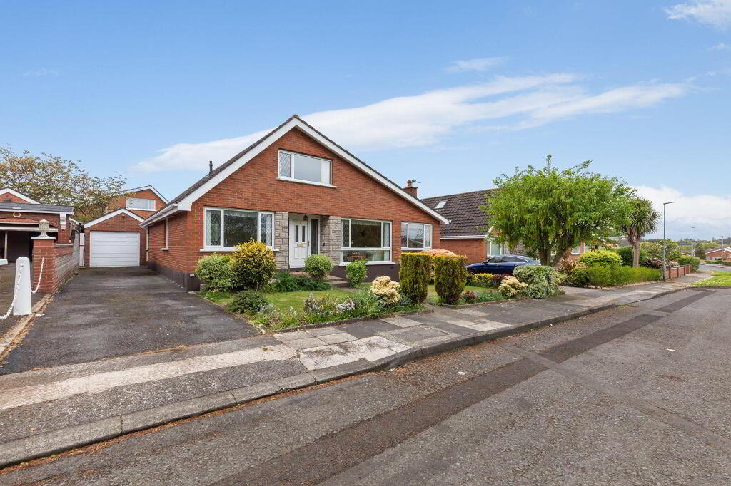 5 Silverbirch Crescent, Bangor, BT19 6EX