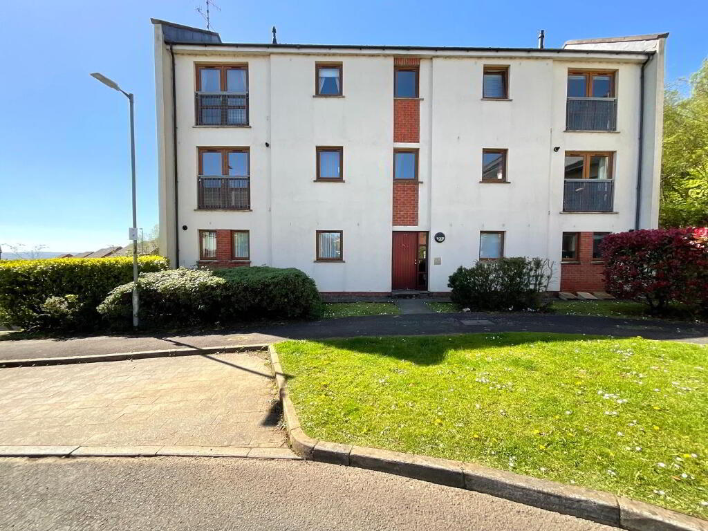 77f Heath Lodge Drive, Belfast, BT13 3WL