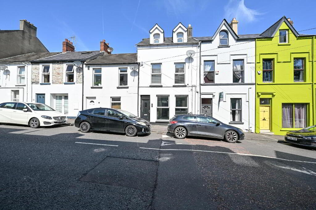 32 &32a Grays Hill, Bangor, BT20 3BB