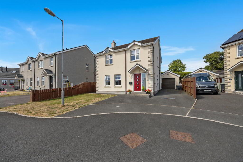 41 Cumber Park, Drumaness, BT24 8GA