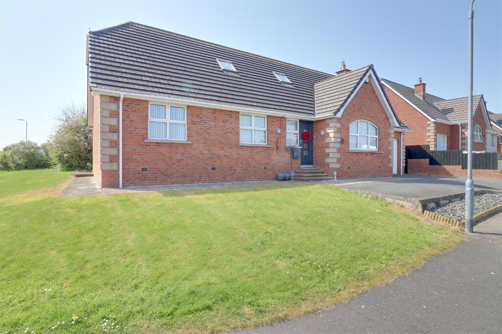 2 Westland Park, Ballywalter, Newtownards, BT22 2TD