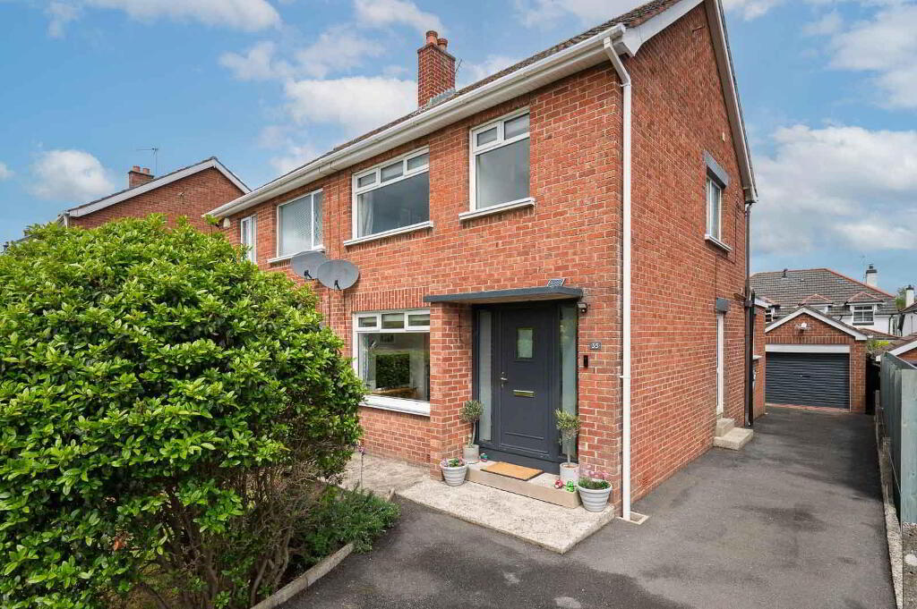 35 Innisfayle Drive, Bangor, BT19 1DN