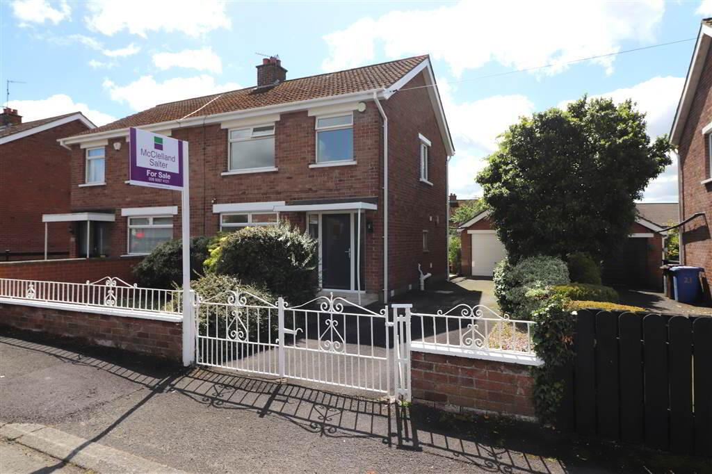 19 Cloverhill Avenue, Saintfield Road, Lisburn, BT27 5HW