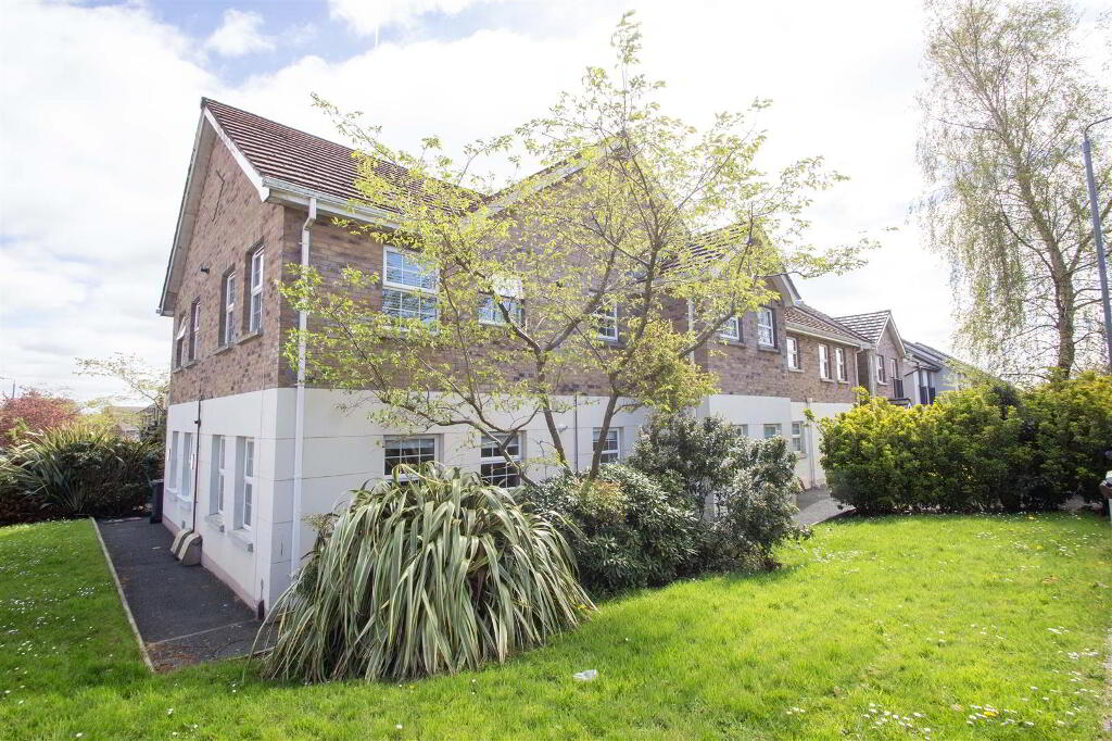 2 Mount Eagles Way, Stewartstown Road, Lagmore, Belfast, BT17 0WT
