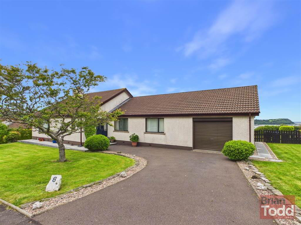 Cairnbeg Crescent, Larne, BT40 1UH