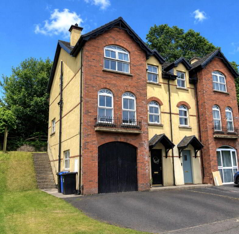75 Foxhill, Derry, BT47 2TN