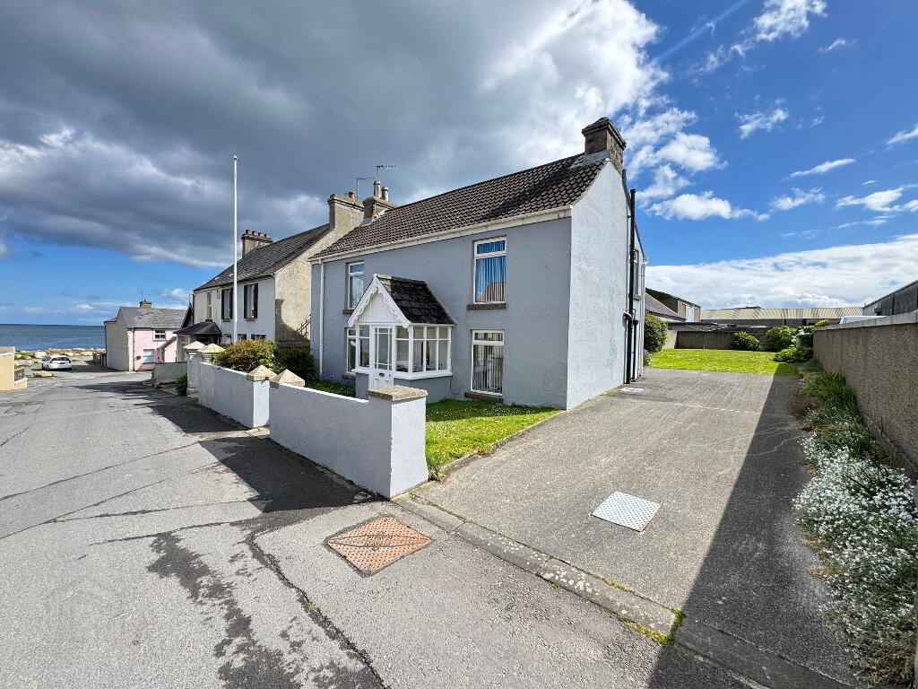 8 Main Street, Annalong, BT34 4TR