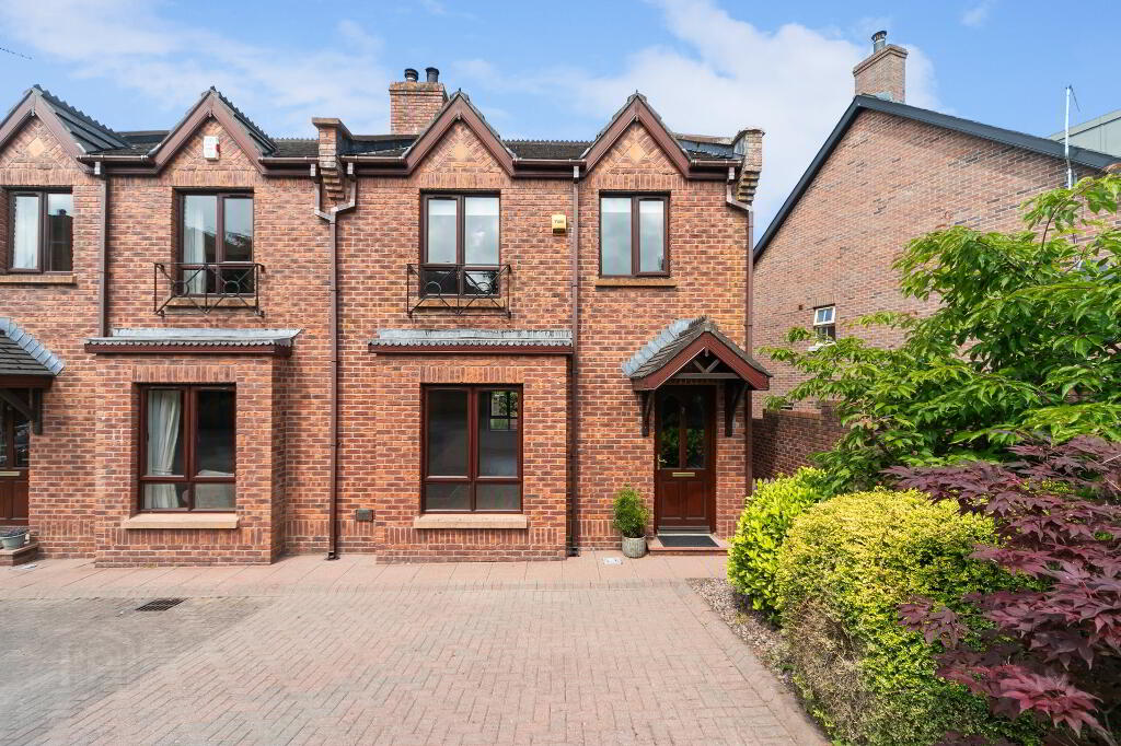 7 Blessington Court, Royal Hillsborough, BT26 6SA