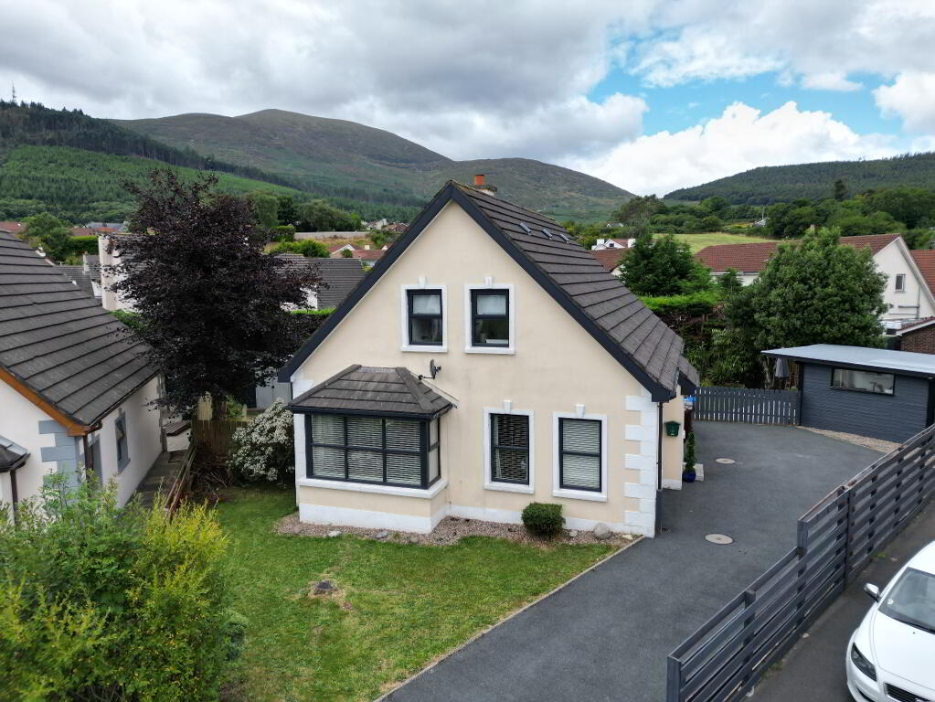 5 Tullybrannigan Drive, Newcastle, BT33 0TU