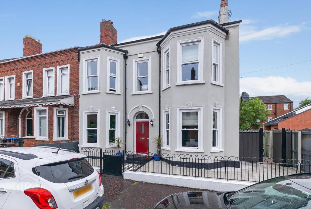 2 Chichester Avenue, Belfast, BT15 5EH