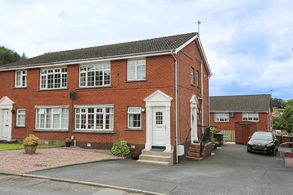 36b Dundonald Heights, Belfast, BT16 1LX