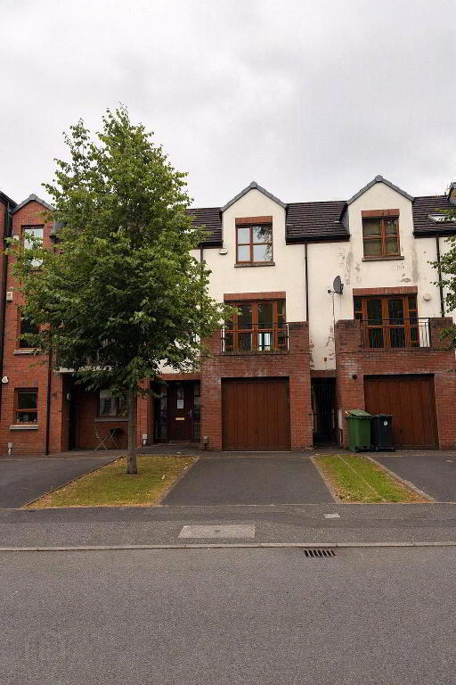 22 Redwood Grove, Dunmurry, Belfast, BT17 9RN