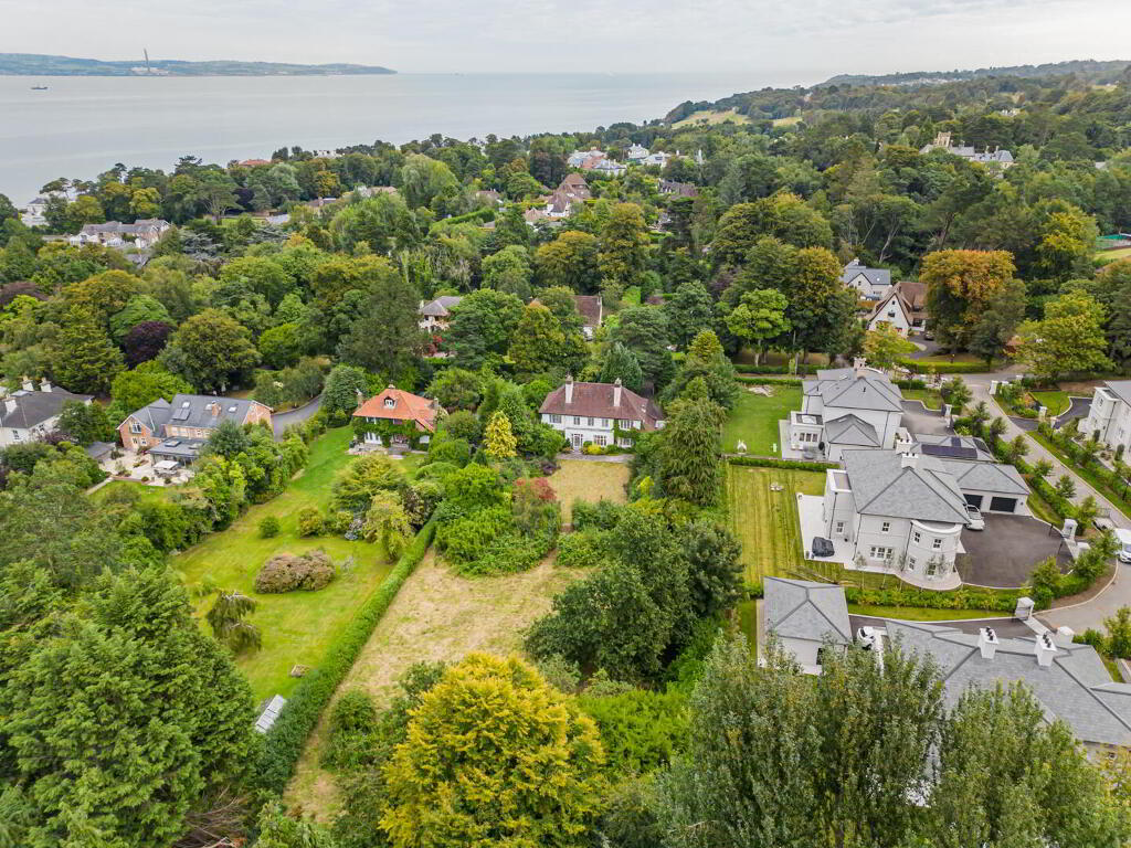 22 Glen Road, Holywood, BT18 0HB