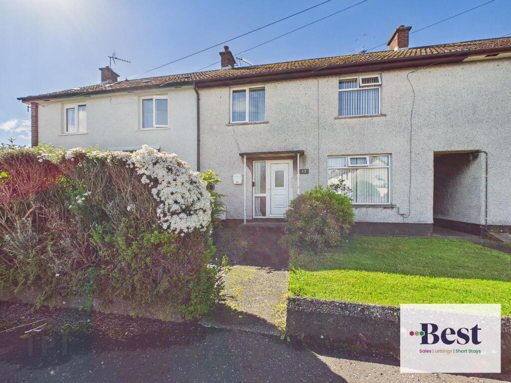 17 Knockdhu Park, Larne, BT40 2EJ