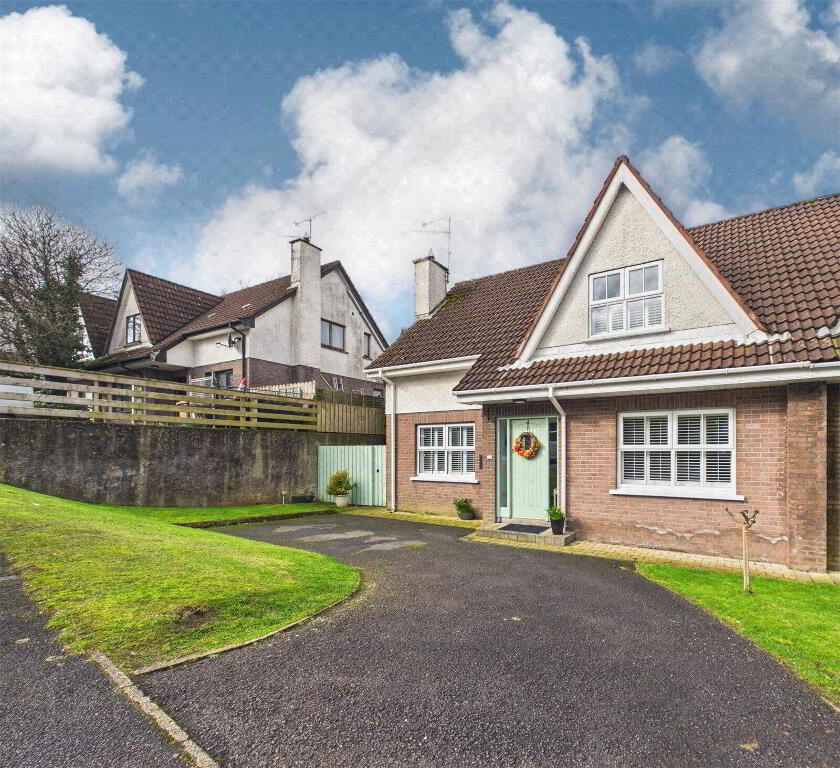 10 Ardaveen Avenue, Newry, BT35 8UJ