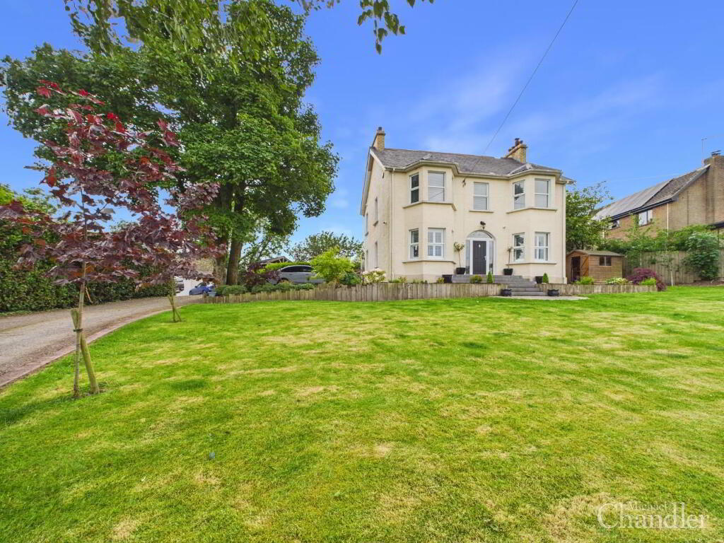 64 Lisburn Road, Saintfield, Ballynahinch, BT24 7BP