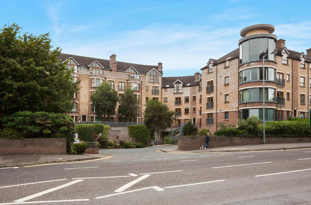 13 Park Royal, 841f Upper Lisburn Road, Belfast, BT9 7GY