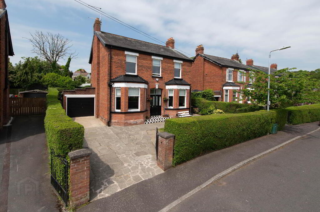 16 Castle Park, Belfast, BT15 5FF