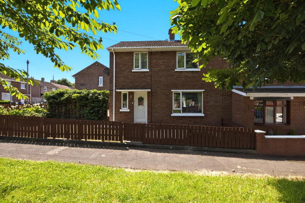 8 Knocknagoney Drive, Belfast, BT4 2QF