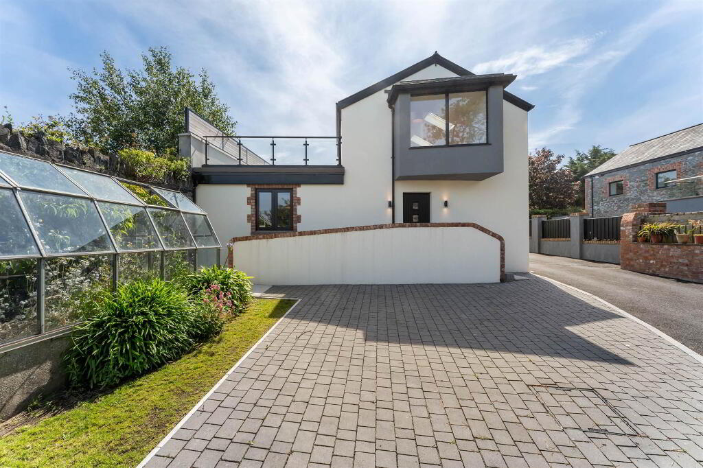'The Barn', 6a Maxwell Lane, Bangor, BT20 3RR