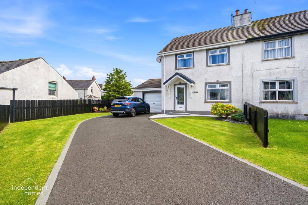 12 Cranbourne View, Larne, BT40 2PZ