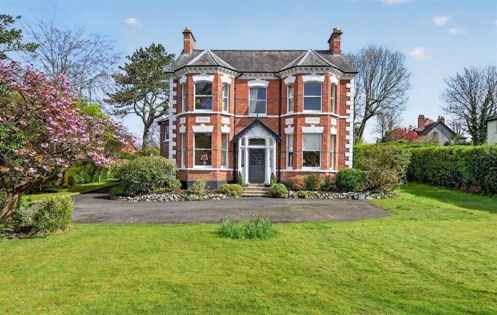 Thornlea, 14 Malone Park, Belfast, BT9 6NH
