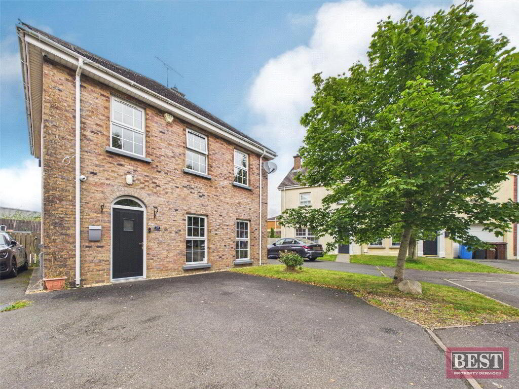 28 Chancellors Hall, Newry, BT35 8WJ