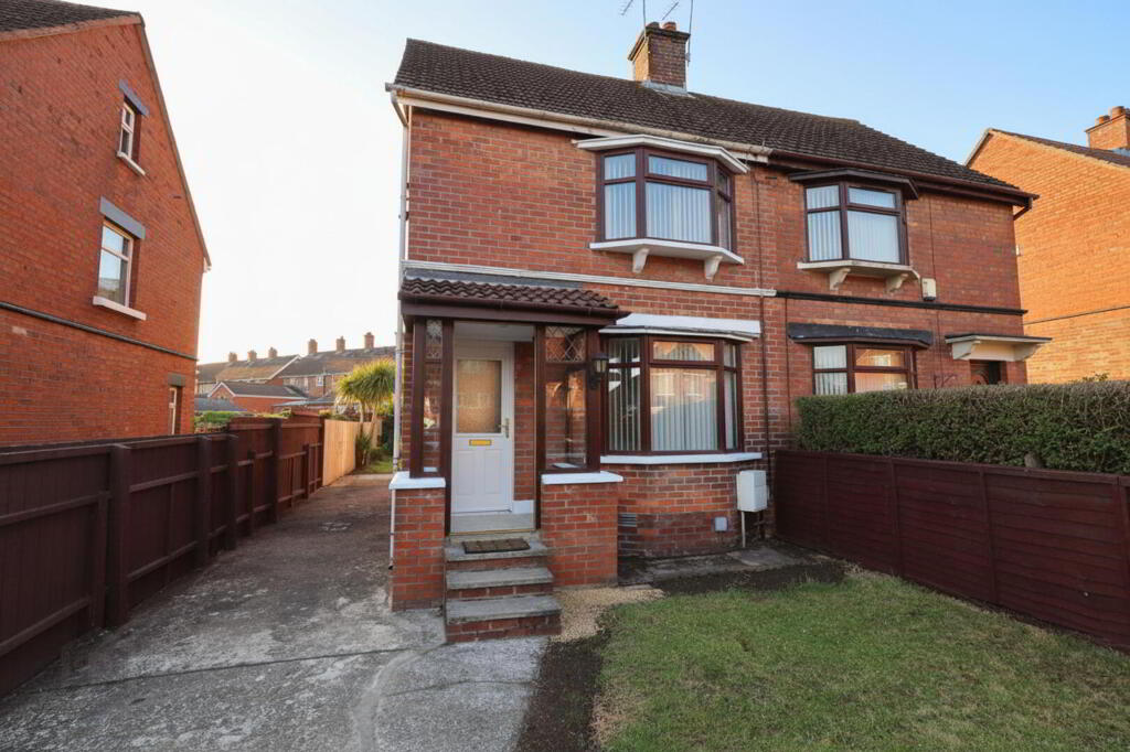 142 Whitewell Road, Newtownabbey, BT36 7EP