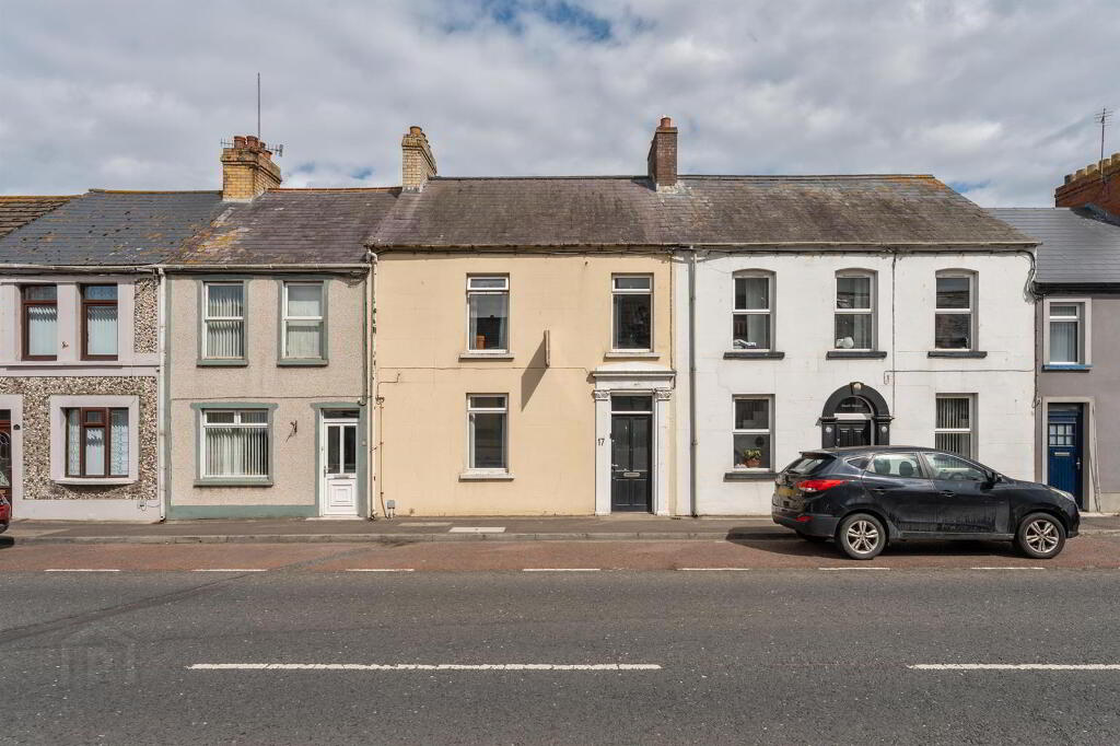 17 Main Street, Ballywalter, BT22 2PG