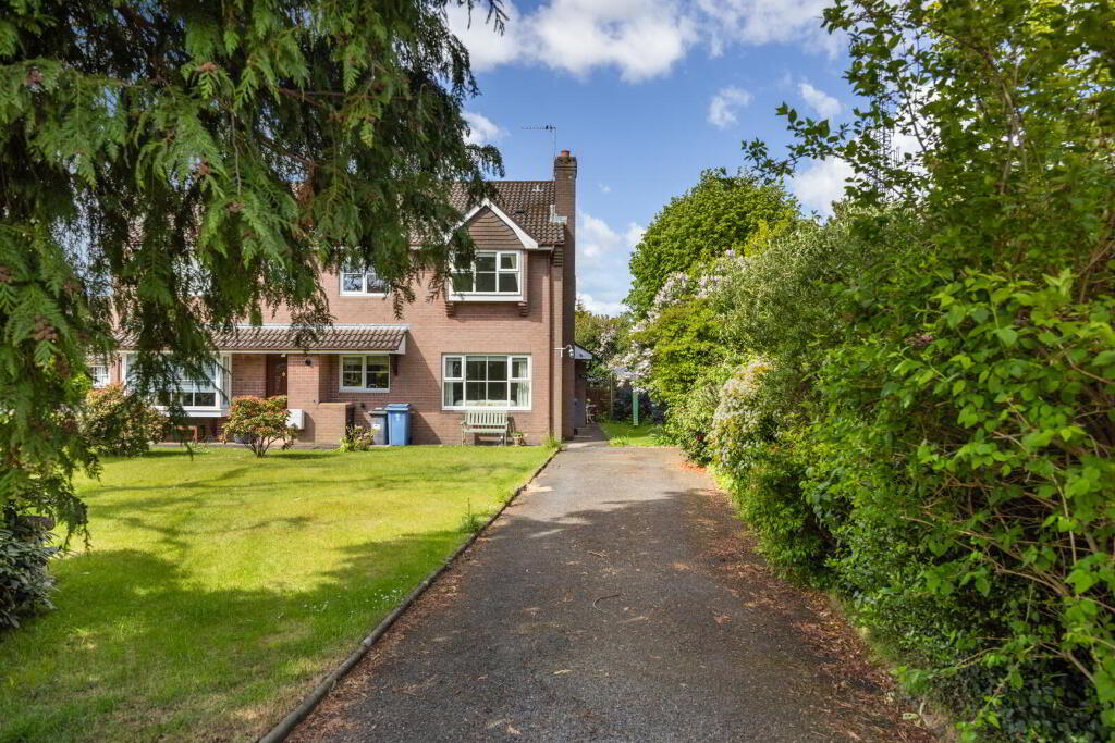 1 Sandringham Mews, Belfast, BT5 6JX