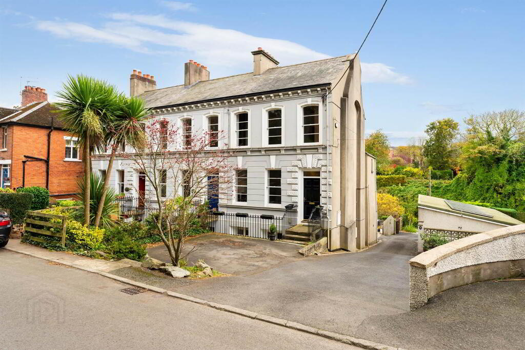 39 Victoria Road, Holywood, BT18 9BD