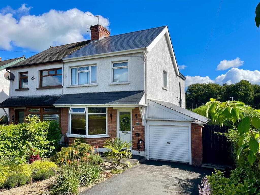 126 Comber Road, Dundonald, Belfast, BT16 2AG