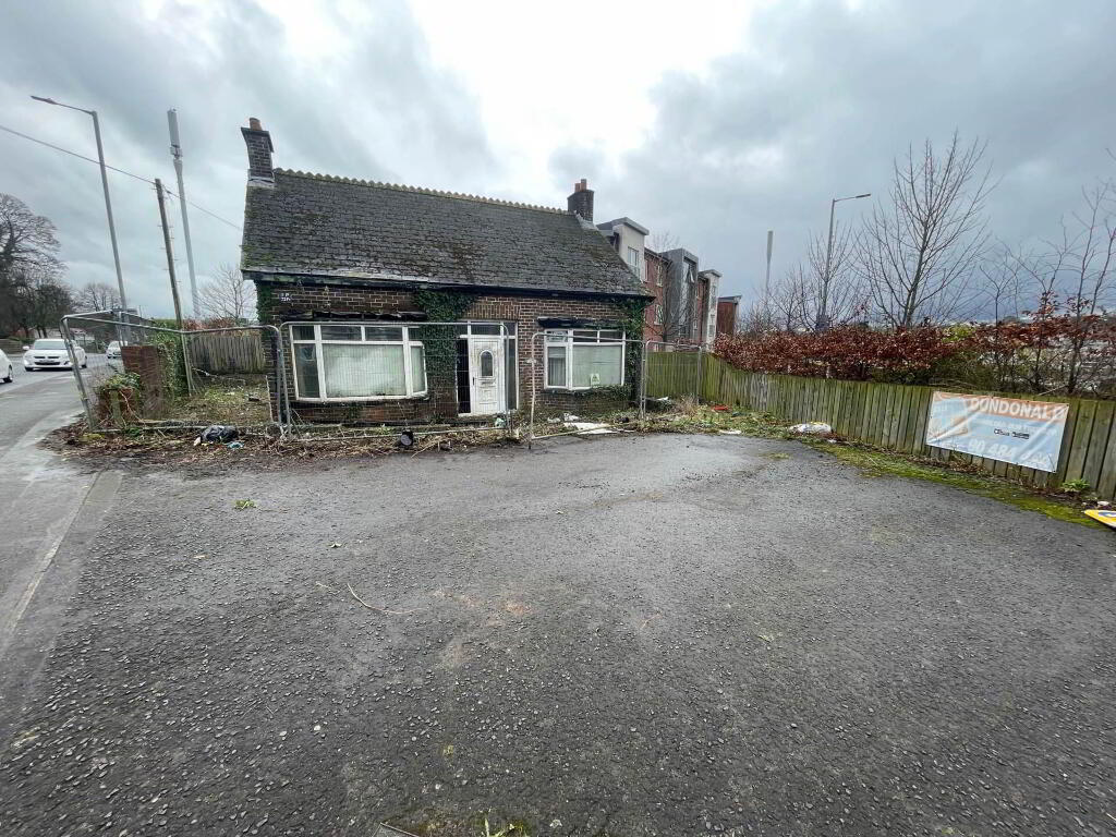 1037 Upper Newtownards Road, Dundonald, Belfast, BT16 1RN