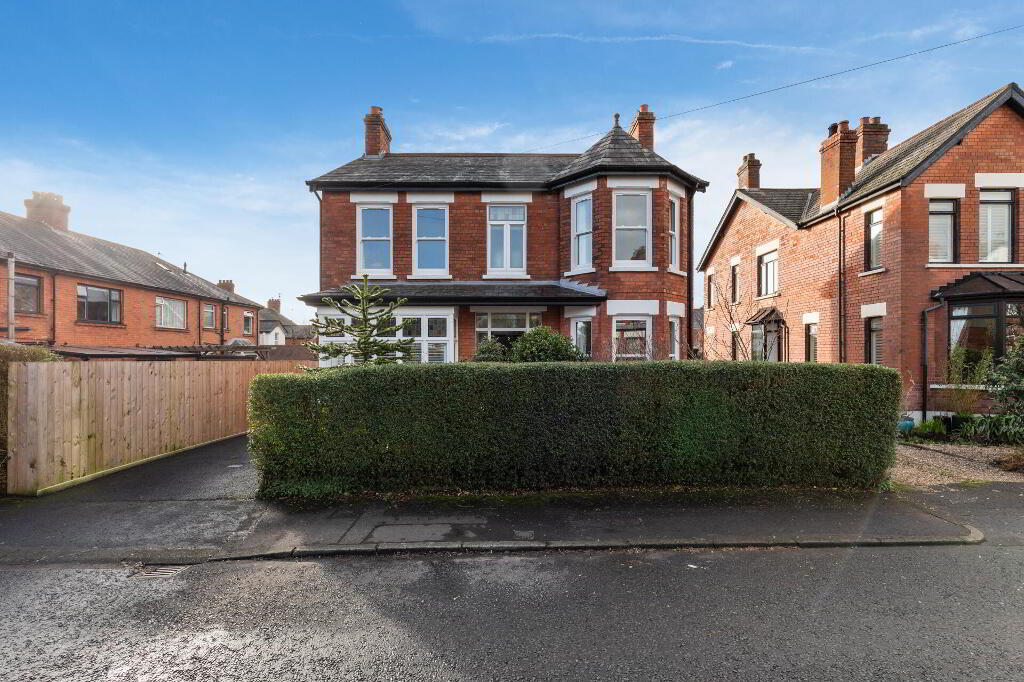 2 Grasmere Gardens, Antrim Road, Belfast, BT15 5EG