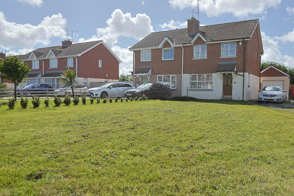 85 Avondale Manor, Craigavon, BT64 1AE
