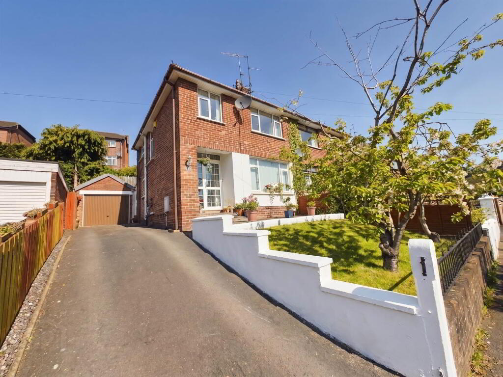 18 Glengoland Park, Stewartstown Road, Belfast, BT17 0JD