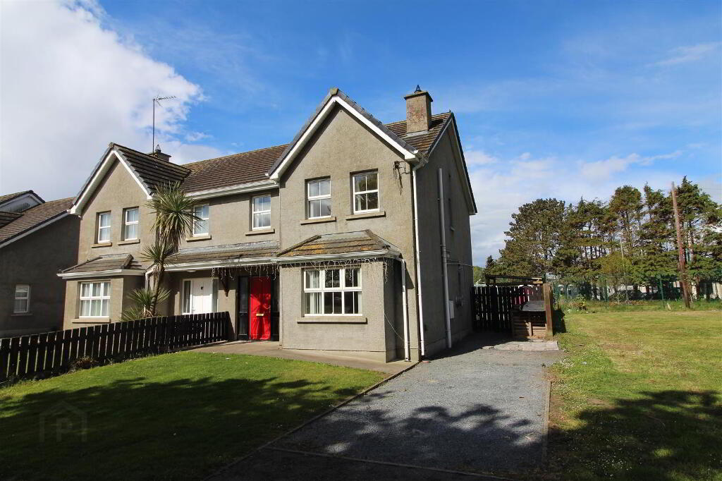 38 The Links, Ballykinler, Downpatrick, BT30 8FE