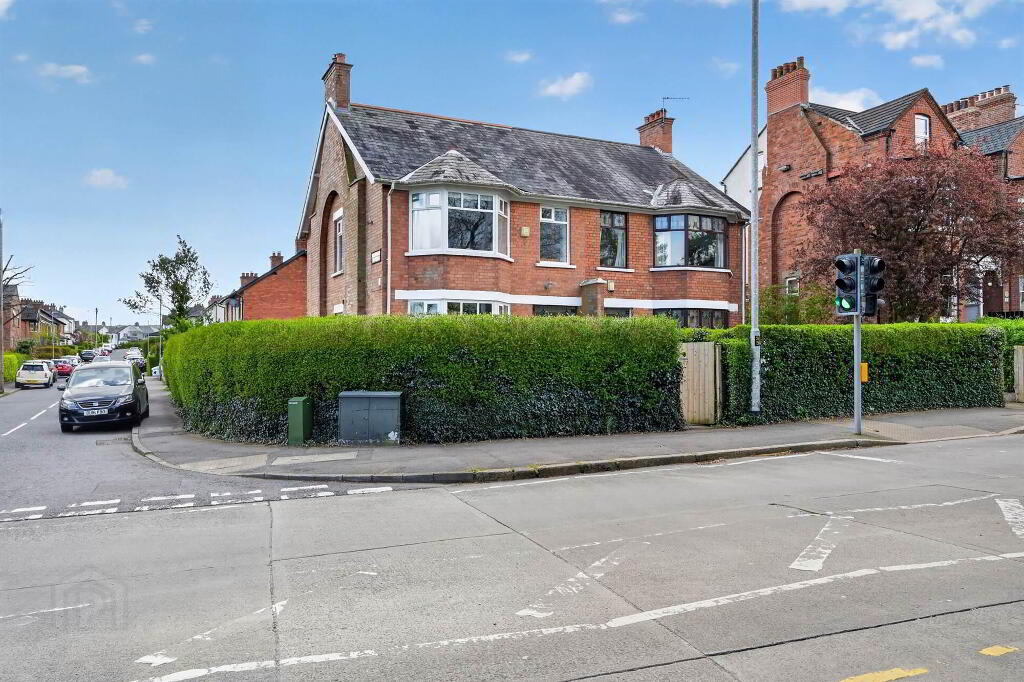 247 Belmont Road, Belfast, BT4 2AH
