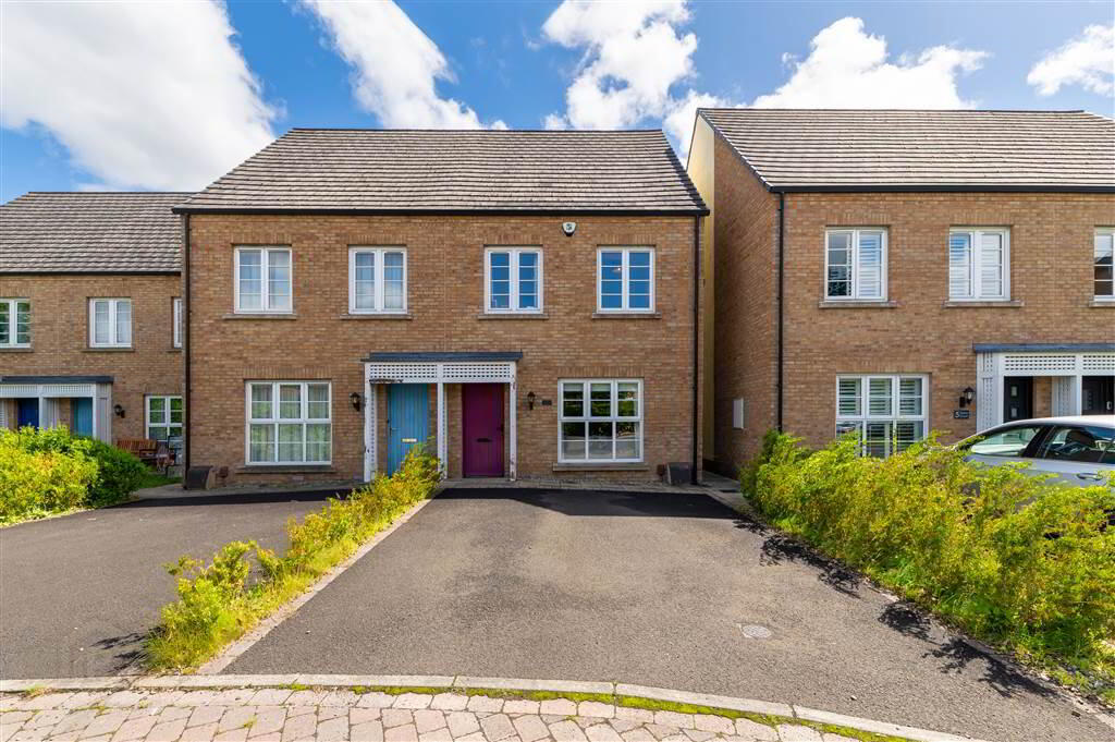 4 Eaton Court, Derriaghy, Dunmurry, Belfast, BT17 9FT