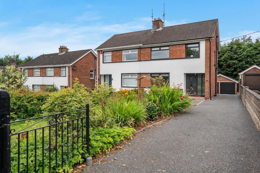 11 Burnbrae Avenue, Hillhall Road, Lisburn, BT27 5JE