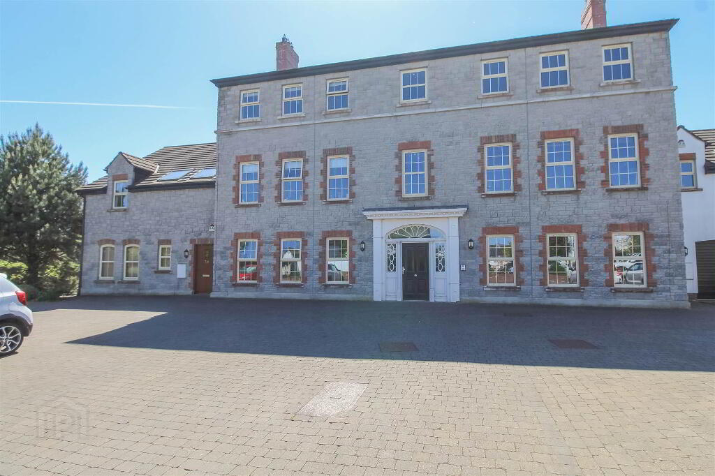 72 Coopers Mill Court, Dundonald, Belfast, BT16 1SZ