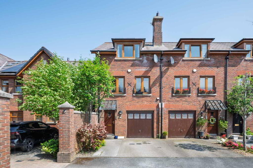 14 Castlegrange, Belfast, BT5 7GT