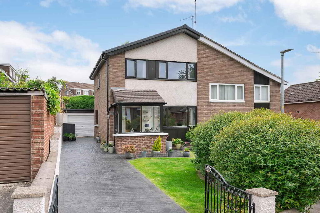 24 Glenaan Avenue, Dunmurry, Belfast, BT17 9AU